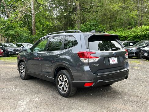 Certified 2024 Subaru Forester Premium AWD/4WD image 3