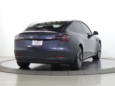 Used 2022 Tesla Model 3 Long Range AWD/4WD image 9