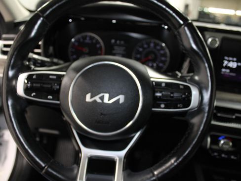 Used 2023 Kia K5 EX image 32