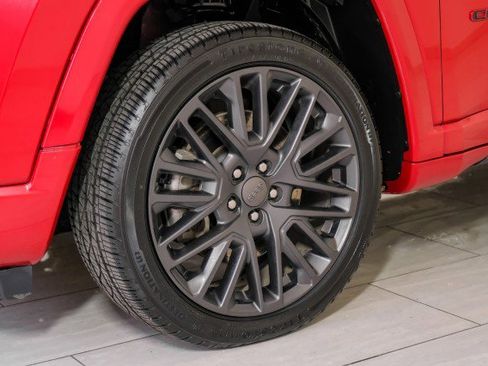 Used 2023 Jeep Compass Limited image 59