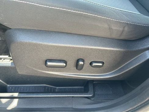 Used 2017 Ford Escape SE w/ Equipment Group 201A image 13