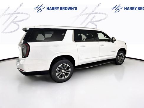 New 2026 Chevrolet Suburban LT w/ Comfort Package AWD/4WD image 34