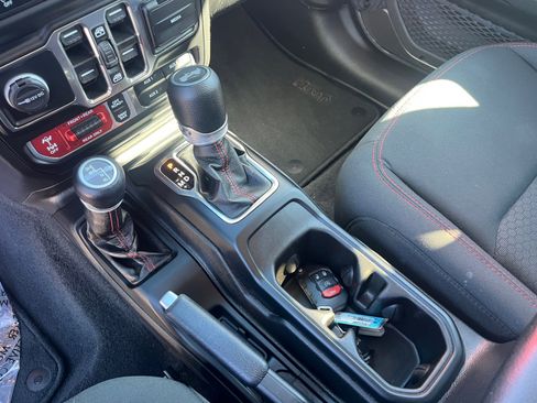 Used 2021 Jeep Wrangler Unlimited Rubicon image 33