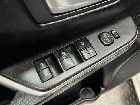 Used 2016 Toyota Camry SE FWD image 15