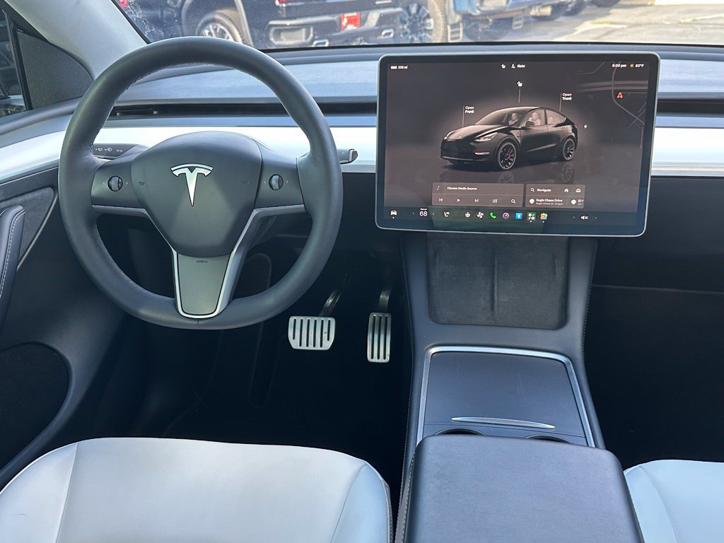 Used 2023 Tesla Model Y Performance AWD/4WD image 22