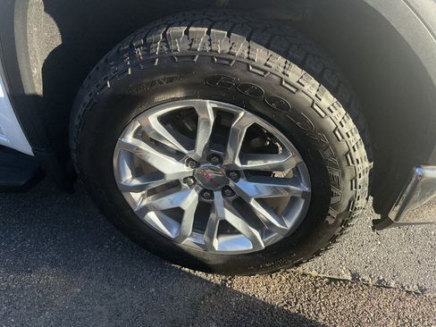 Used 2021 GMC Sierra 1500 SLT w/ SLT Premium Plus Package image 3