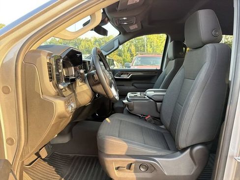 Used 2024 GMC Sierra 1500 SLE AWD/4WD image 10