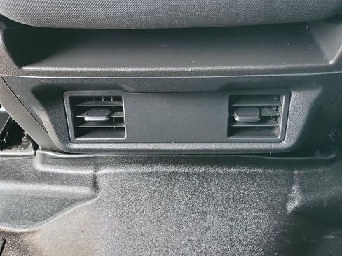 Used 2020 Chevrolet Silverado 1500 LT image 12