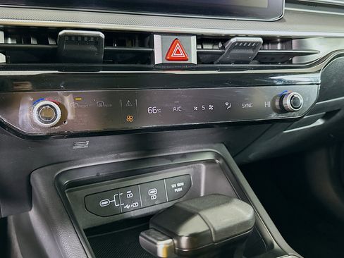 Used 2025 Kia K5 LXS image 23