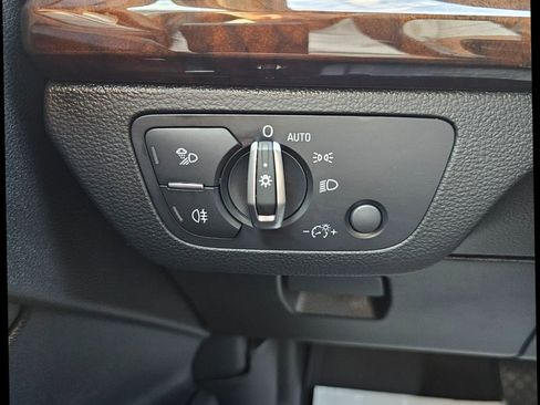 Used 2019 Audi Q5 2.0T Premium Plus w/ Premium Plus Package image 19