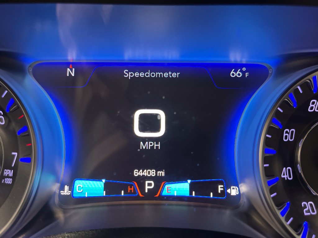 Used 2018 Chrysler 300 Touring L RWD image 20
