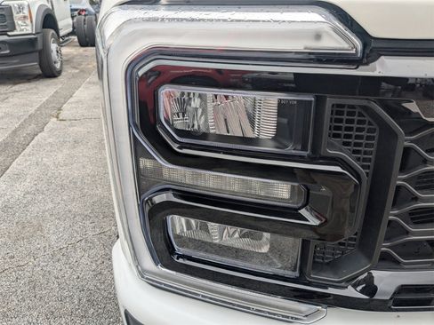 New 2025 Ford F350 Lariat w/ Lariat Ultimate Package image 10
