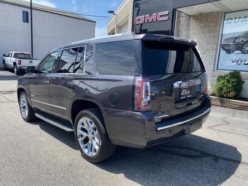 Used 2017 GMC Yukon Denali w/ Open Road Package AWD/4WD image 5