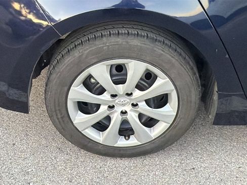 Certified 2024 Toyota Corolla LE image 9