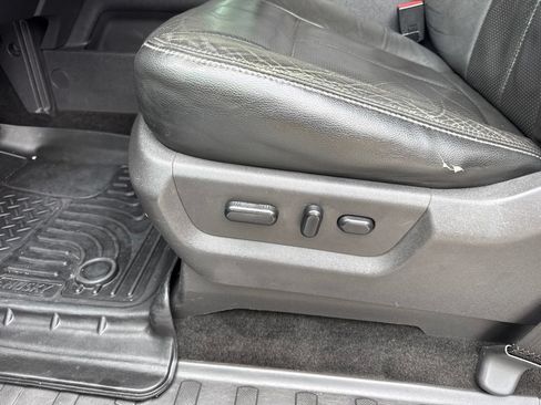 Used 2014 Ford F250 Lariat w/ Chrome Package AWD/4WD image 24