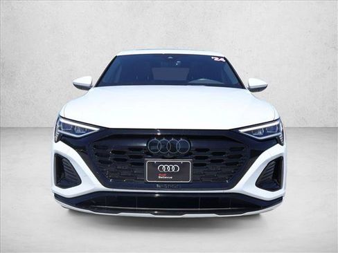 Used 2024 Audi Q8 e-tron Premium AWD/4WD image 2