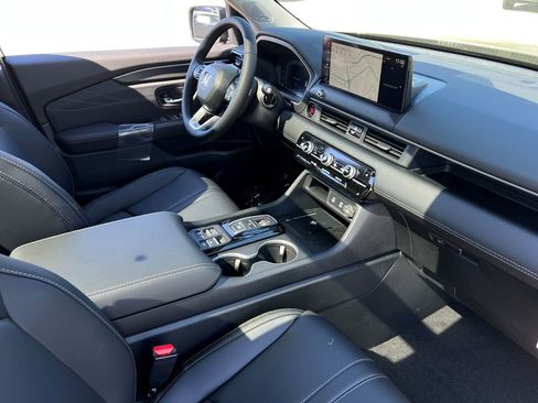New 2026 Honda Pilot Touring image 9