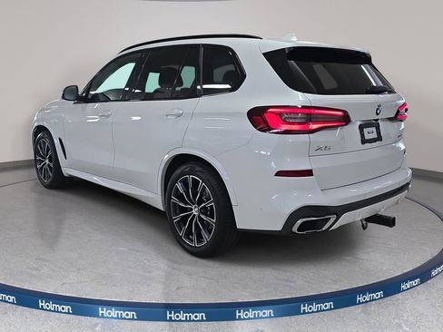 Used 2022 BMW X5 xDrive40i w/ M Sport Package AWD/4WD image 9