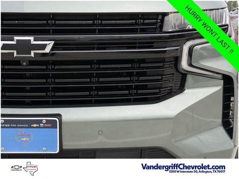 Certified 2024 Chevrolet Suburban RST w/ Luxury Package AWD/4WD image 8