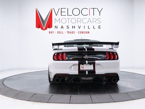 Used 2022 Ford Mustang Shelby GT500 w/ Carbon Fiber Track Pack image 7