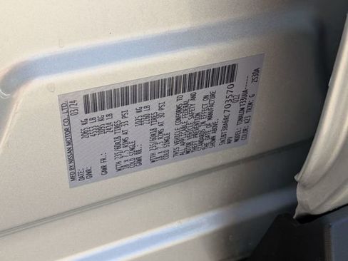 Used 2024 Nissan Rogue SV image 33