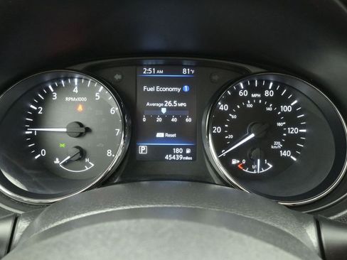 Certified 2022 Nissan Rogue Sport SV AWD/4WD image 30