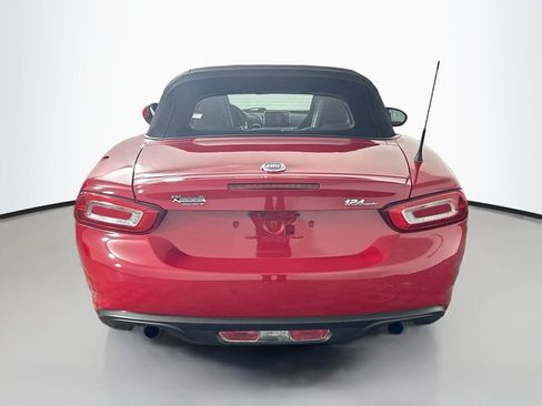Used 2019 FIAT 124 Spider Classica image 6