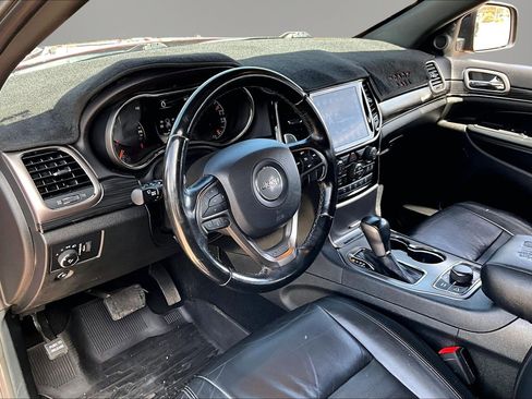 Used 2020 Jeep Grand Cherokee Limited X image 17
