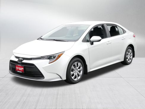 Certified 2026 Toyota Corolla LE image 3