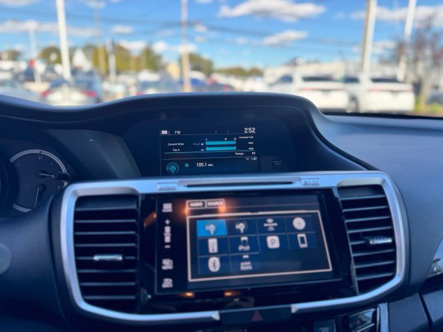 Used 2017 Honda Accord EX image 23