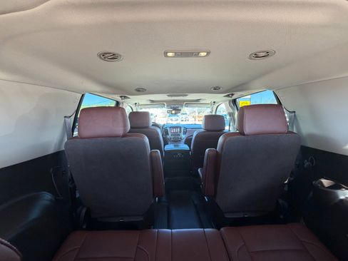 Used 2020 Chevrolet Suburban Premier image 35