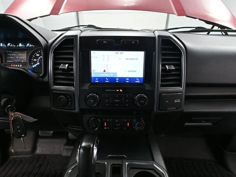 Used 2019 Ford F150 XLT w/ Equipment Group 302A Luxury AWD/4WD image 34