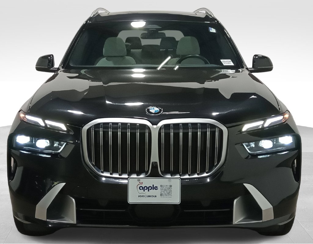 Used 2024 BMW X7 xDrive40i AWD/4WD image 11