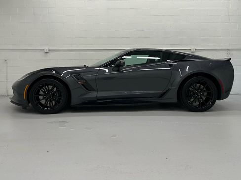 Used 2018 Chevrolet Corvette Grand Sport w/ Carbon Flash Badge Package RWD image 3