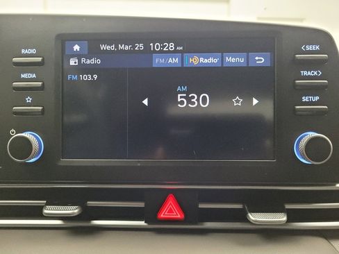 Used 2025 Hyundai Elantra SE image 25