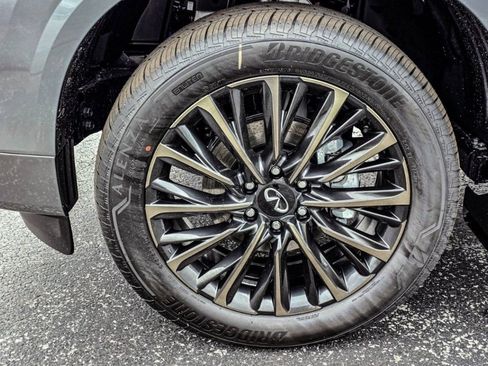 New 2026 INFINITI QX80 Autograph image 10