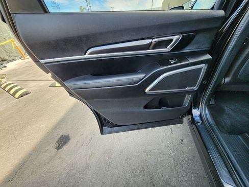Used 2023 Kia Telluride S FWD image 47