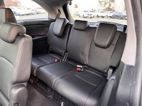 Certified 2024 Honda Odyssey Touring image 13