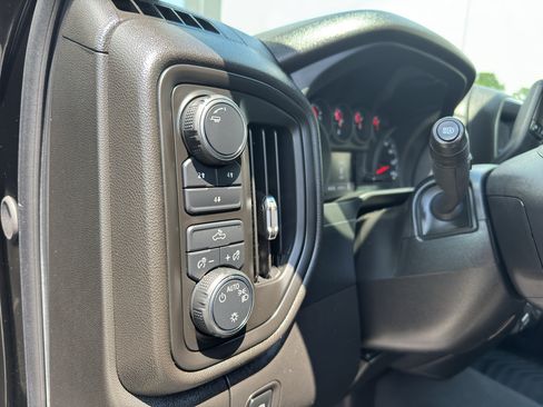 Used 2024 Chevrolet Silverado 2500 Custom w/ Custom Convenience Package AWD/4WD image 14