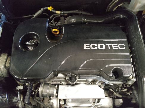 Used 2020 Chevrolet Equinox LT FWD image 30