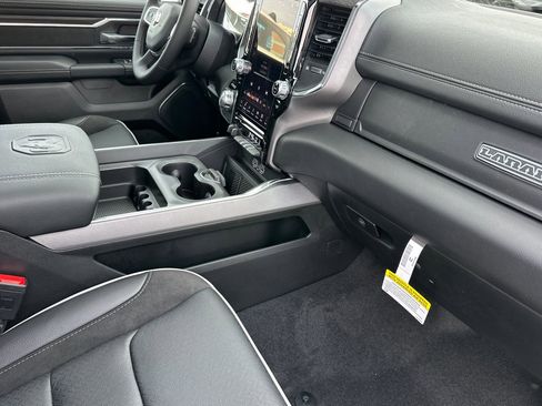 New 2026 RAM 1500 Laramie AWD/4WD image 14