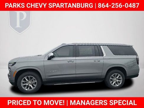 New 2025 Chevrolet Suburban Premier image 10