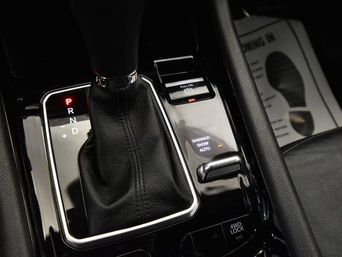 Used 2022 Jeep Compass Limited image 18