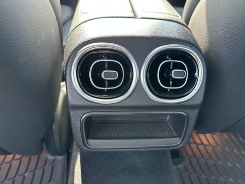 Used 2025 Mercedes-Benz C 300 4MATIC Sedan image 16