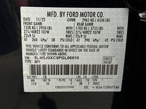 Used 2023 Lincoln Aviator Black Label AWD/4WD image 11
