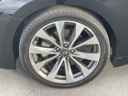 Used 2023 Nissan Maxima Platinum w/ Sport Mat Group image 11