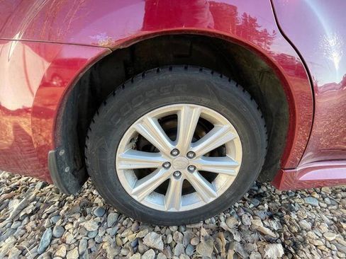 Used 2010 Subaru Legacy 2.5i Premium image 16