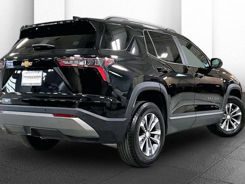 Used 2025 Chevrolet Equinox LT w/ Convenience Package II image 13