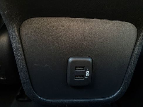 Used 2020 Chevrolet Equinox LS image 5