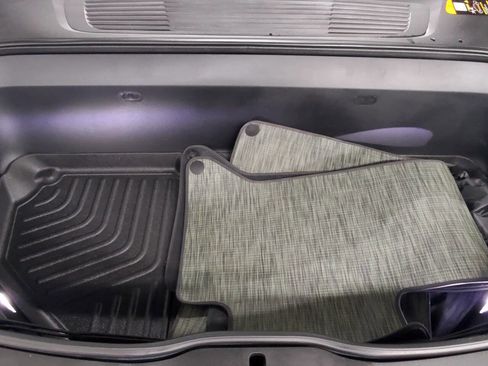 Used 2022 Rivian R1T Launch Edition image 4